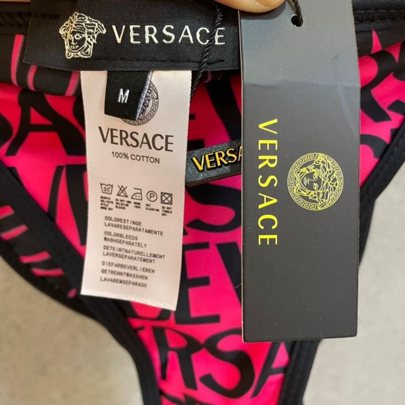 VERSACE